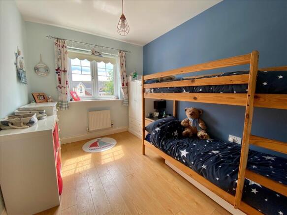 BEDROOM 4