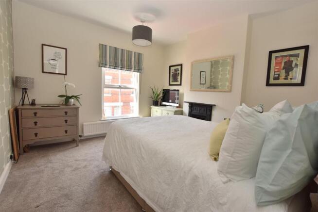 Spacious Master Bedroom