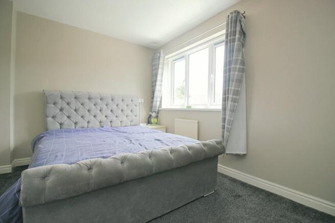 2 bed Semi-Detached for sale Image 6