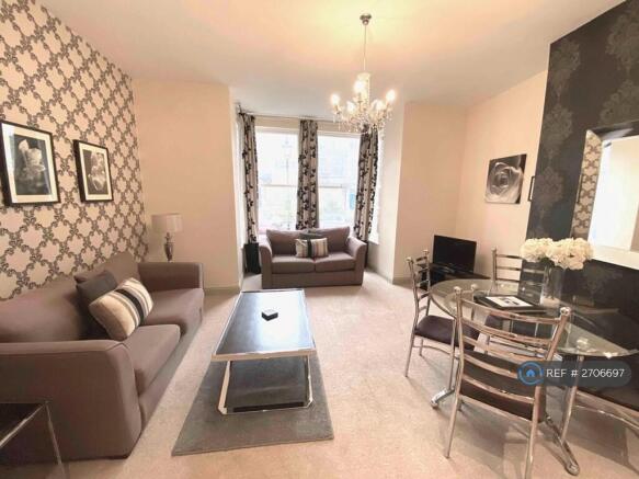 1 bed Flat to rent Image 7