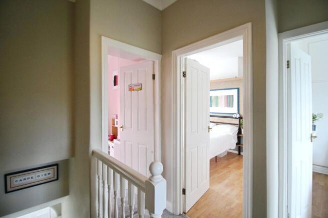 3 bed Terraced for sale Image 10