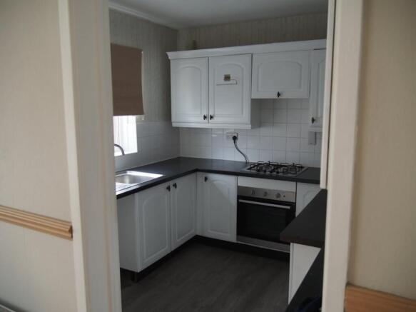 4 bed Semi-Detached for sale Image 9