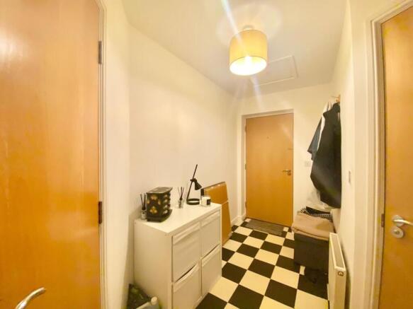 2 bed Apartment for sale Image 5