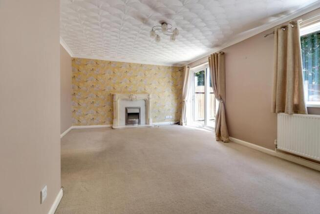3 bed Semi-Detached to rent Image 5
