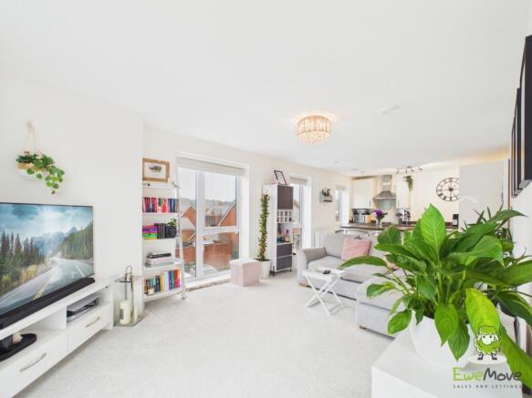 EweMove Estate Agents Basingstoke - 9 Lambert Cour