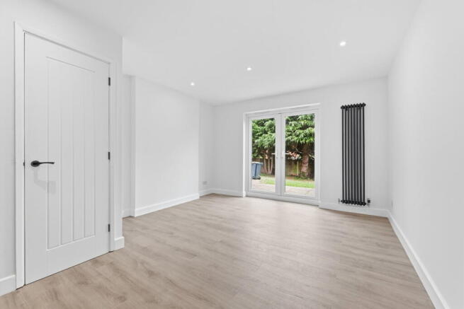 45 Dovedale Avenue, Sutton-in-Ashfield photo 4