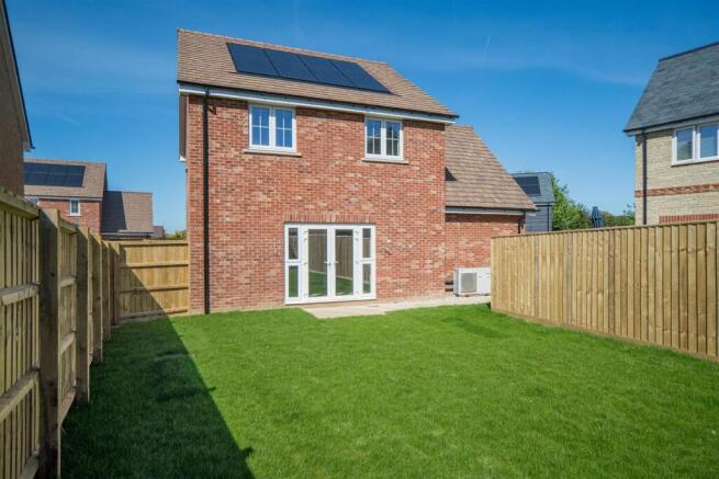 Godshill Village photo 4