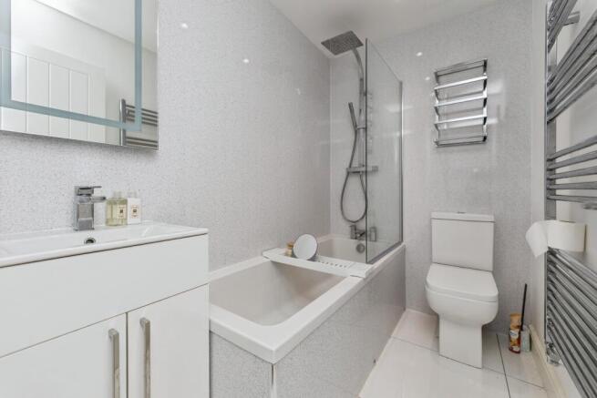 3 bed Semi-Detached for sale Image 7