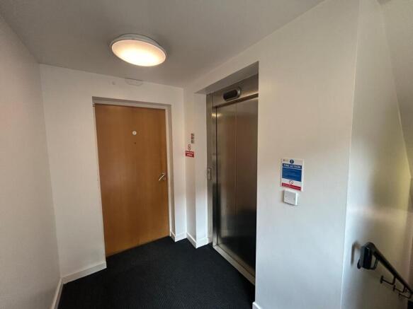 1 bed Flat for sale Image 11