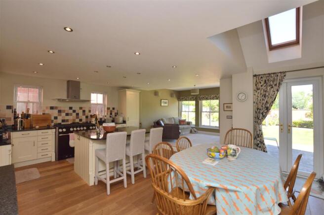 Living Kitchen/Dining Room/Snug