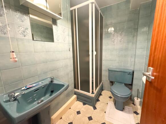 2 bed Maisonette for sale Image 9
