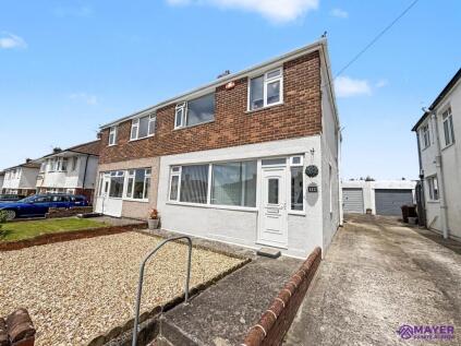 Lynwood Avenue, Plympton