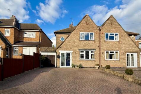 Uplands Road, Oadby, LE2