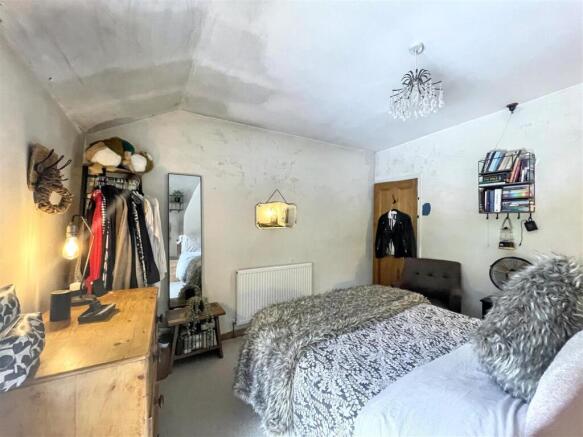 2 bed Terraced for sale Image 10