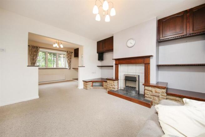 Living Room2.jpg