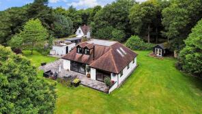 Stagholt, Merrywood Grove, Tadworth KT20 7HF