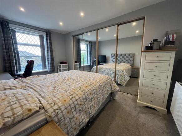 2 bed Terraced for sale Image 7