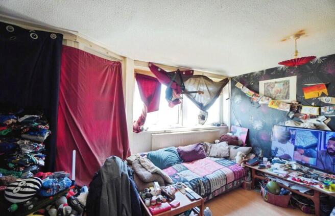 54 Quantock, Chichester Road, Southend-on-Sea, Essex, SS2 5AH photo 3