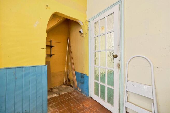 3 bed Terraced for sale Image 5
