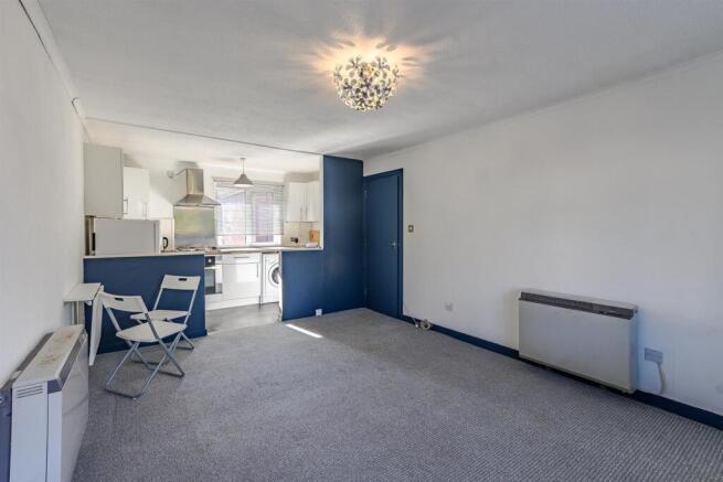 Living & Kitchen