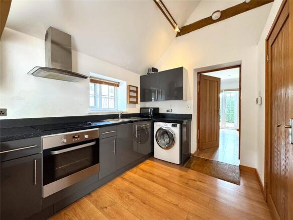 House in Reigate - View 4