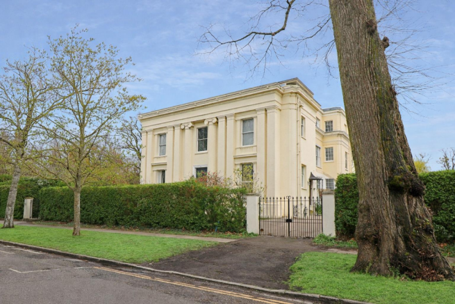 External BF 91 Pittville Lawn.png