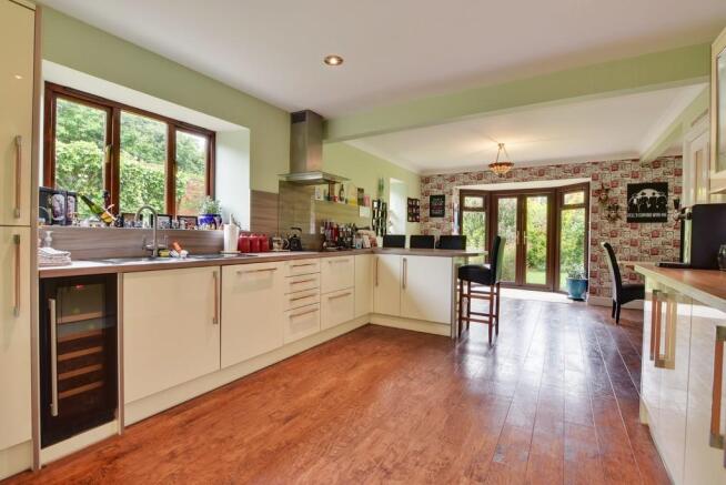 Kitchen/Dining Ro...