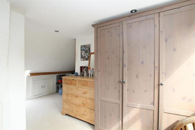 16NW - Loft room 2.jpg