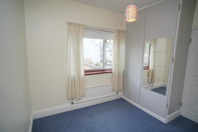 3 bed Semi-Detached to rent Image 11