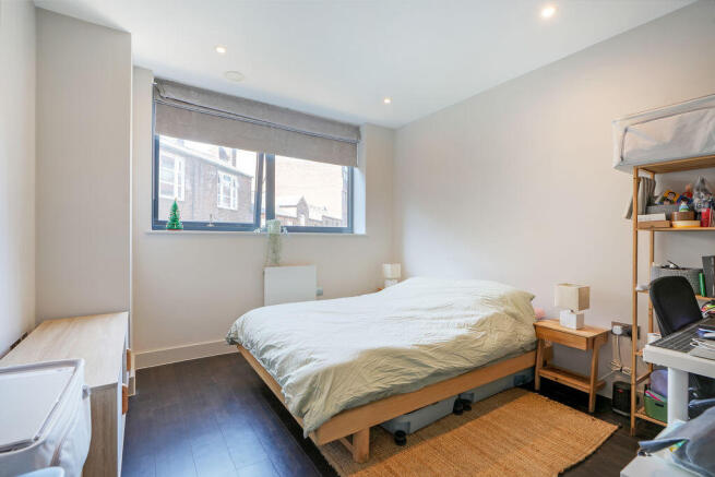 2 bed Apartment for sale Image 9