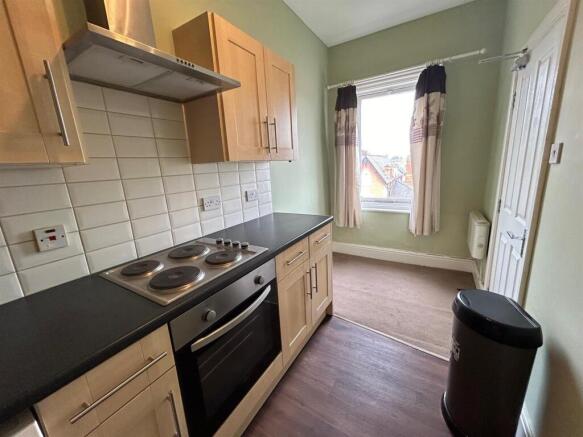1 bed Apartment to rent Image 7