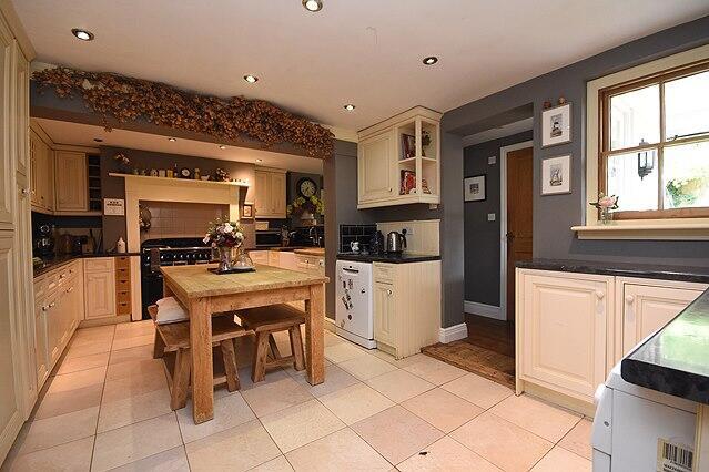 Nunnery Street, Castle Hedingham, CO9 photo 4