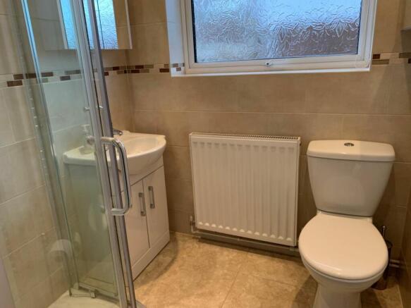 SHOWER ROOM