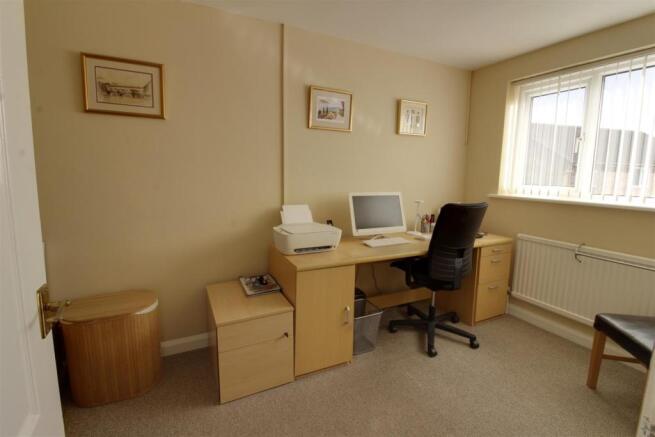 Bedroom 4.jpg