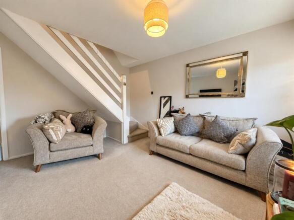 Hicks Close, Warwick photo 3