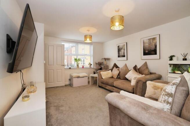 Foxglove Crescent, Shaftesbury photo 4