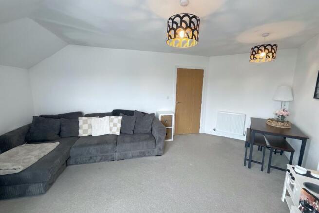 2 bed Flat for sale Image 7