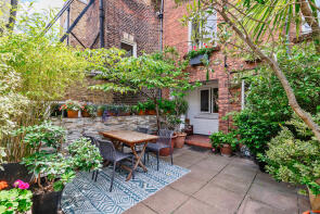 Flat 3, 74, Neal Street, London WC2H 9PA