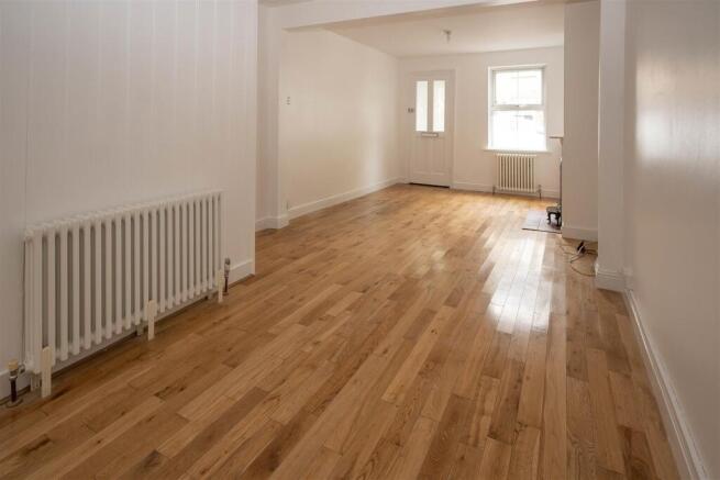 Sussex Road, Warley, Brentwood photo 4