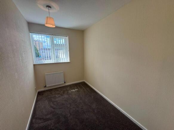 4 bed End of Terrace to rent Image 5