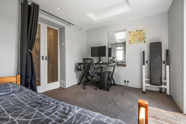 Bedroom 3/Study