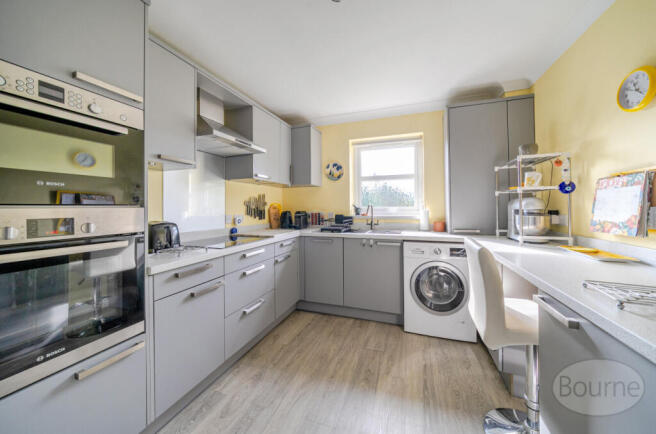 e5ccb925-d72b-408...