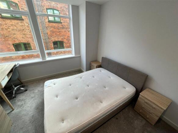1 bed Flat to rent Image 4