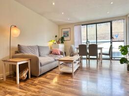 Flat 4, 278, Kingsland Road, Hackney, London E8 4DG