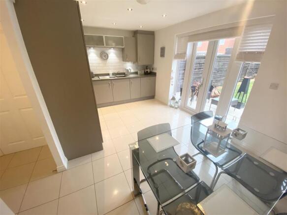 Kitchen Diner