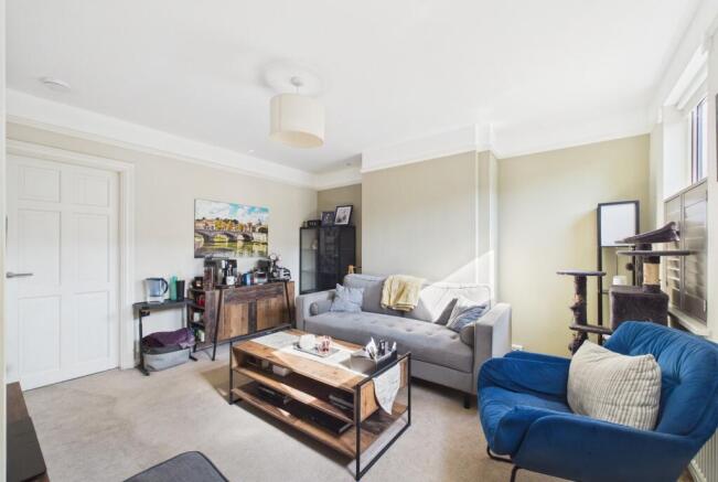 CAM03259G0-PR0258-STILL003