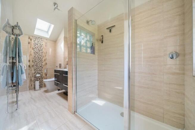 En Suite Shower Room