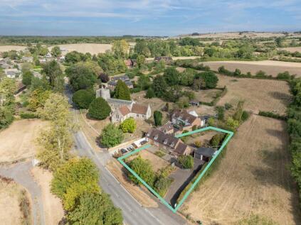 Bicester Road, Oakley, HP18