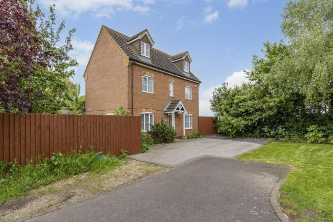 4-bed detached on Barley Grove, Deeping St. Nicholas, £295,000