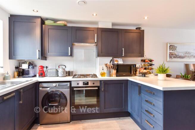 Lounge/ Kitchen